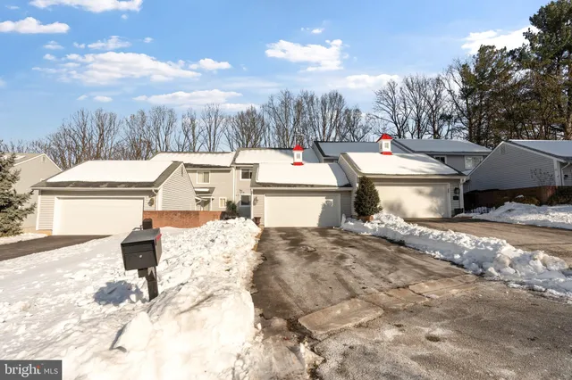 $672,000 | 17 Killala Court, Lutherville-Timonium, MD 21093