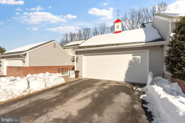 $672,000 | 17 Killala Court, Lutherville-Timonium, MD 21093