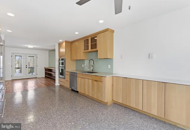 $672,000 | 17 Killala Court, Lutherville-Timonium, MD 21093