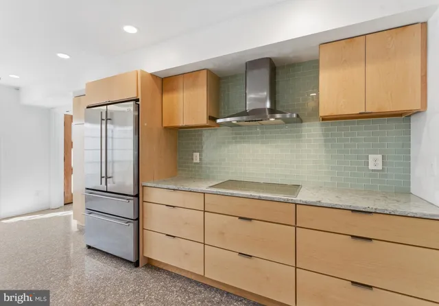 $672,000 | 17 Killala Court, Lutherville-Timonium, MD 21093