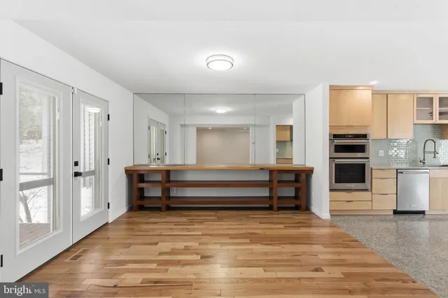 $672,000 | 17 Killala Court, Lutherville-Timonium, MD 21093