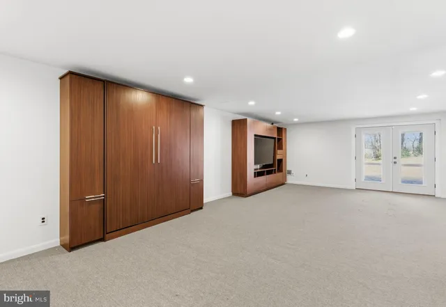 $672,000 | 17 Killala Court, Lutherville-Timonium, MD 21093