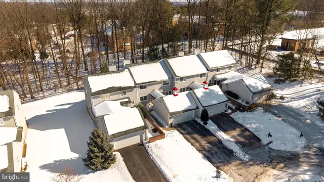 $672,000 | 17 Killala Court, Lutherville-Timonium, MD 21093