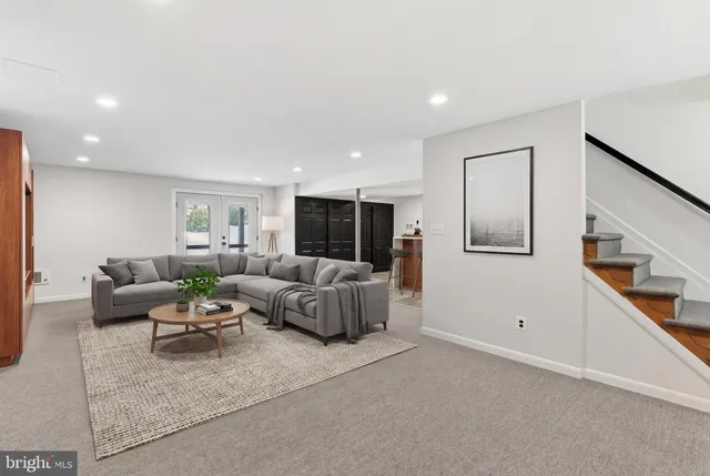 $672,000 | 17 Killala Court, Lutherville-Timonium, MD 21093