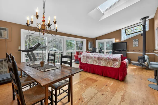 $1,500,000 | 37 High Street, Bradford, NH 03221