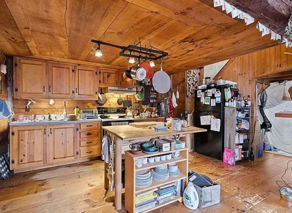 $1,500,000 | 37 High Street, Bradford, NH 03221