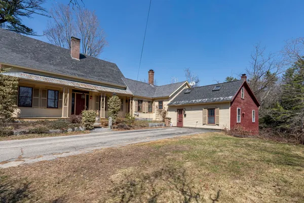 $1,500,000 | 37 High Street, Bradford, NH 03221
