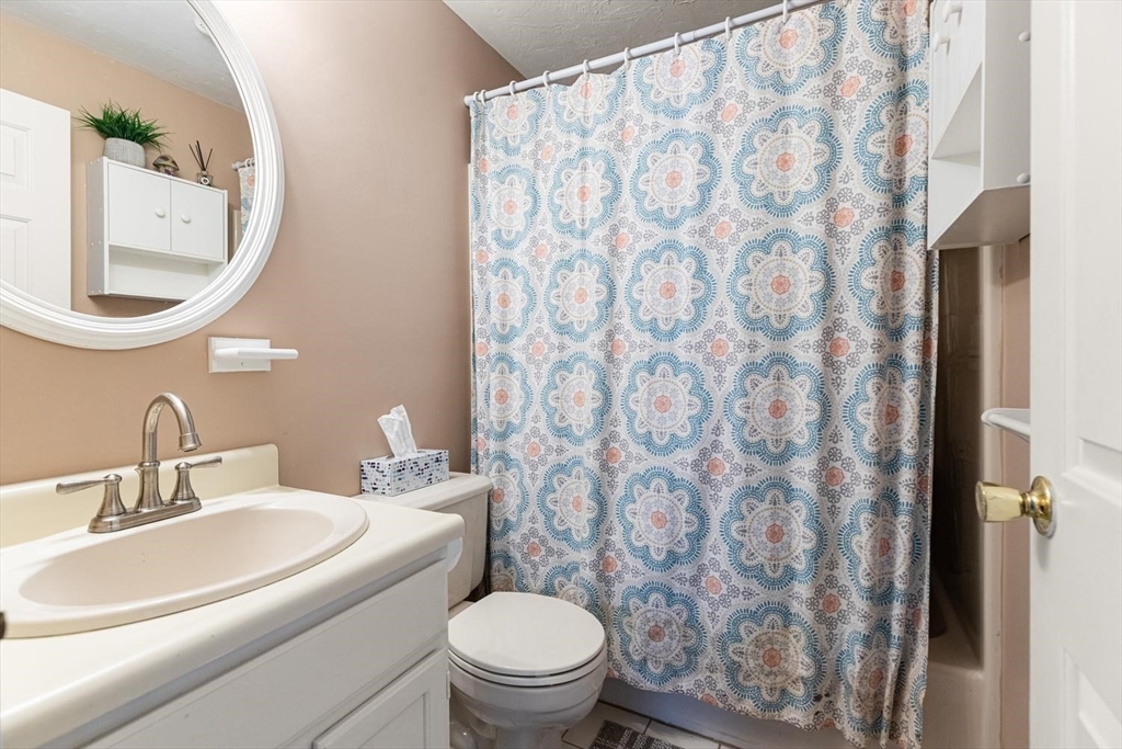 19 Altoona Road Dedham, MA 02026 - Photo 11 of 26