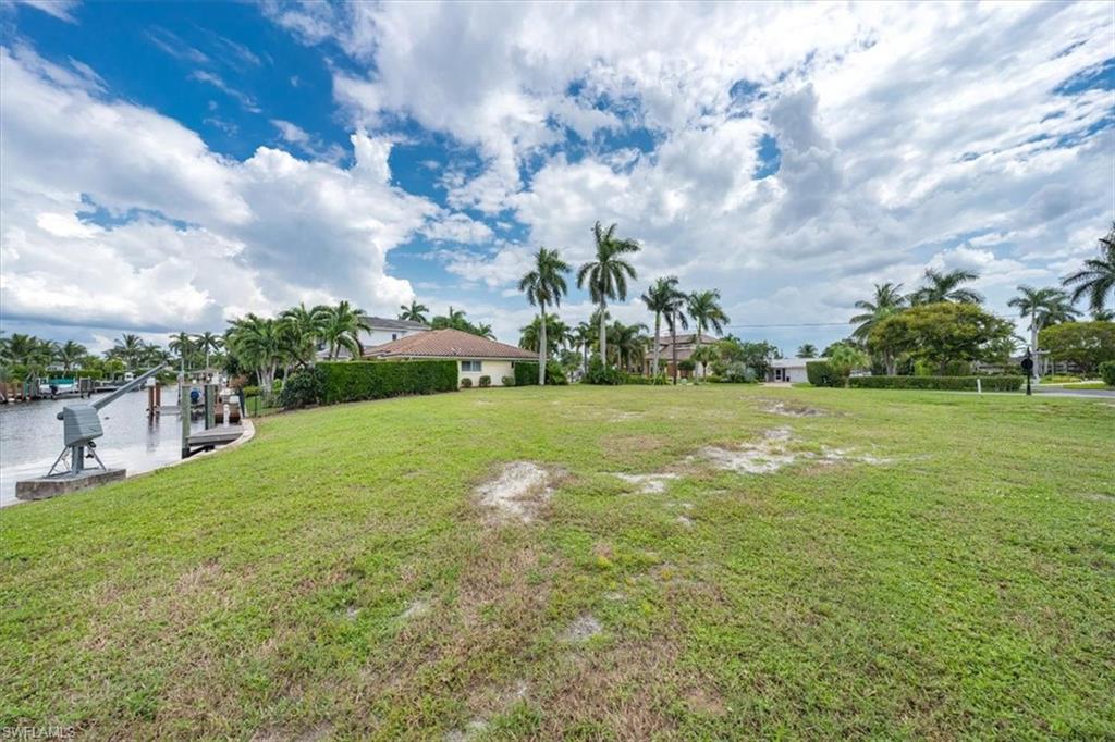 2001 Kingfish Road Naples, FL 34102 - Photo 12 of 24 a view of a garden