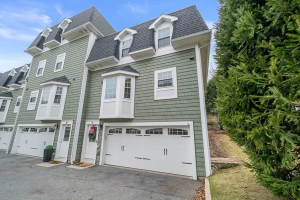 $669,000 | 580 Quarry Street, Unit 13, Quincy, MA 02169