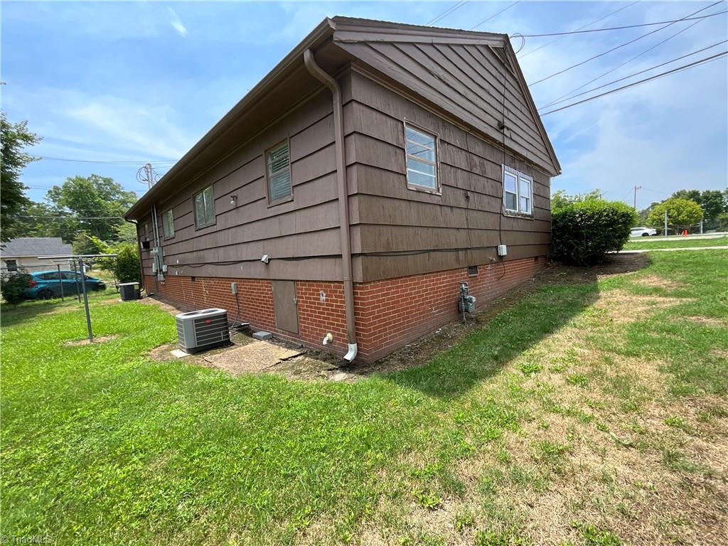 201 Lowdermilk Street, Unit A Greensboro, NC 27401 - Photo 6 of 19