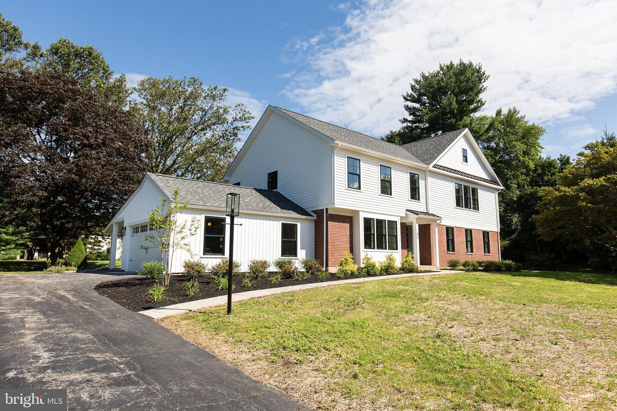 45 Sullivan Road Wayne, PA 19087 - Photo 2 of 22