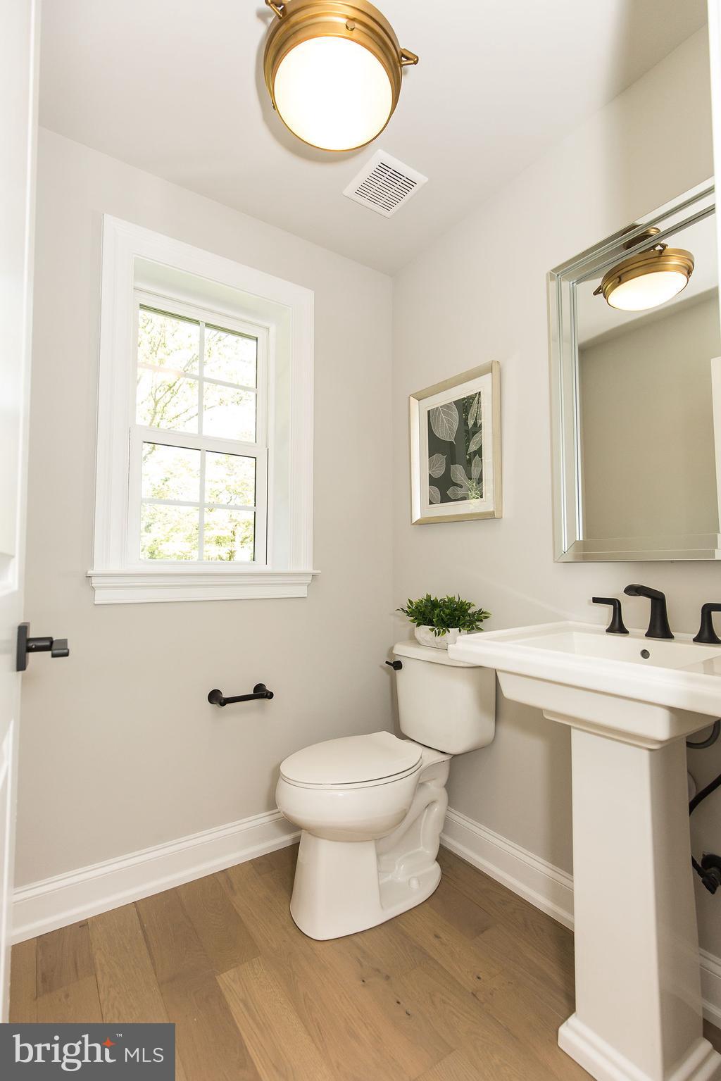 45 Sullivan Road Wayne, PA 19087 - Photo 11 of 22 Powder Room