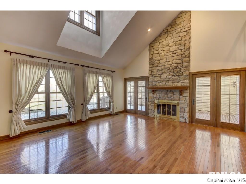 17 Chimney View Lane Springfield, IL 62707 - Photo 15 of 36 Gallery Image 15