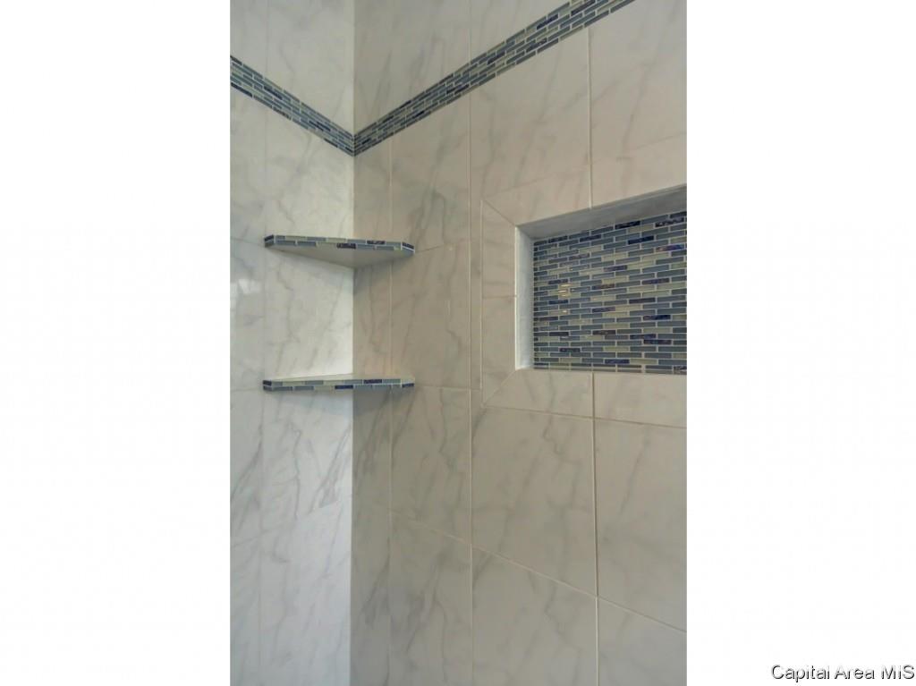 17 Chimney View Lane Springfield, IL 62707 - Photo 21 of 36 Gallery Image 21