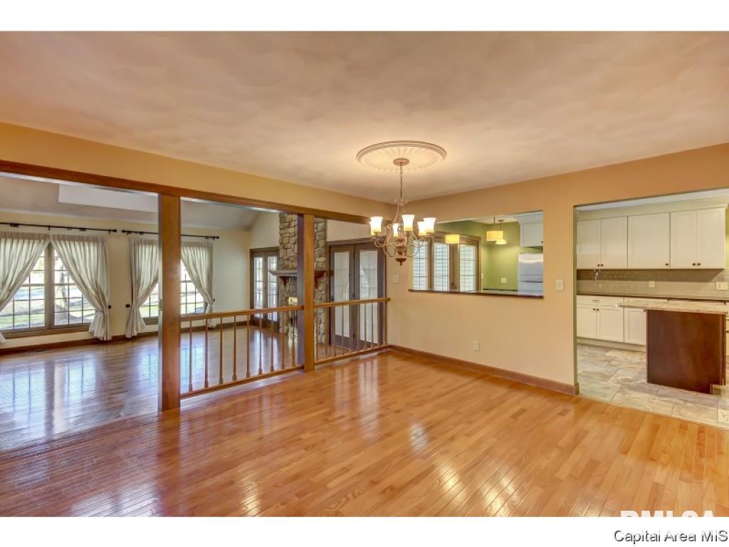 17 Chimney View Lane Springfield, IL 62707 - Photo 7 of 36 Gallery Image 7