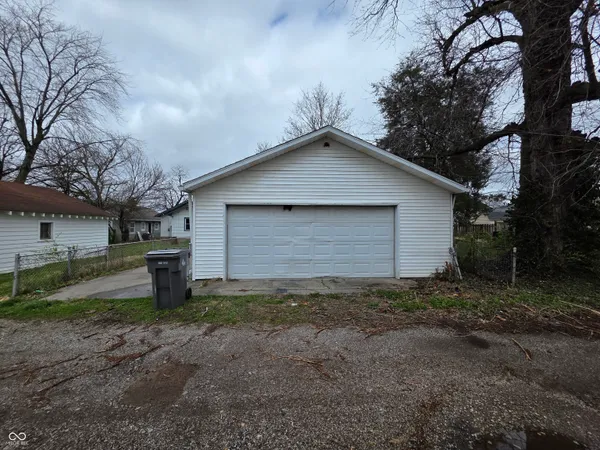$1,525 | 1417 East Bradbury Avenue, Indianapolis, IN 46203