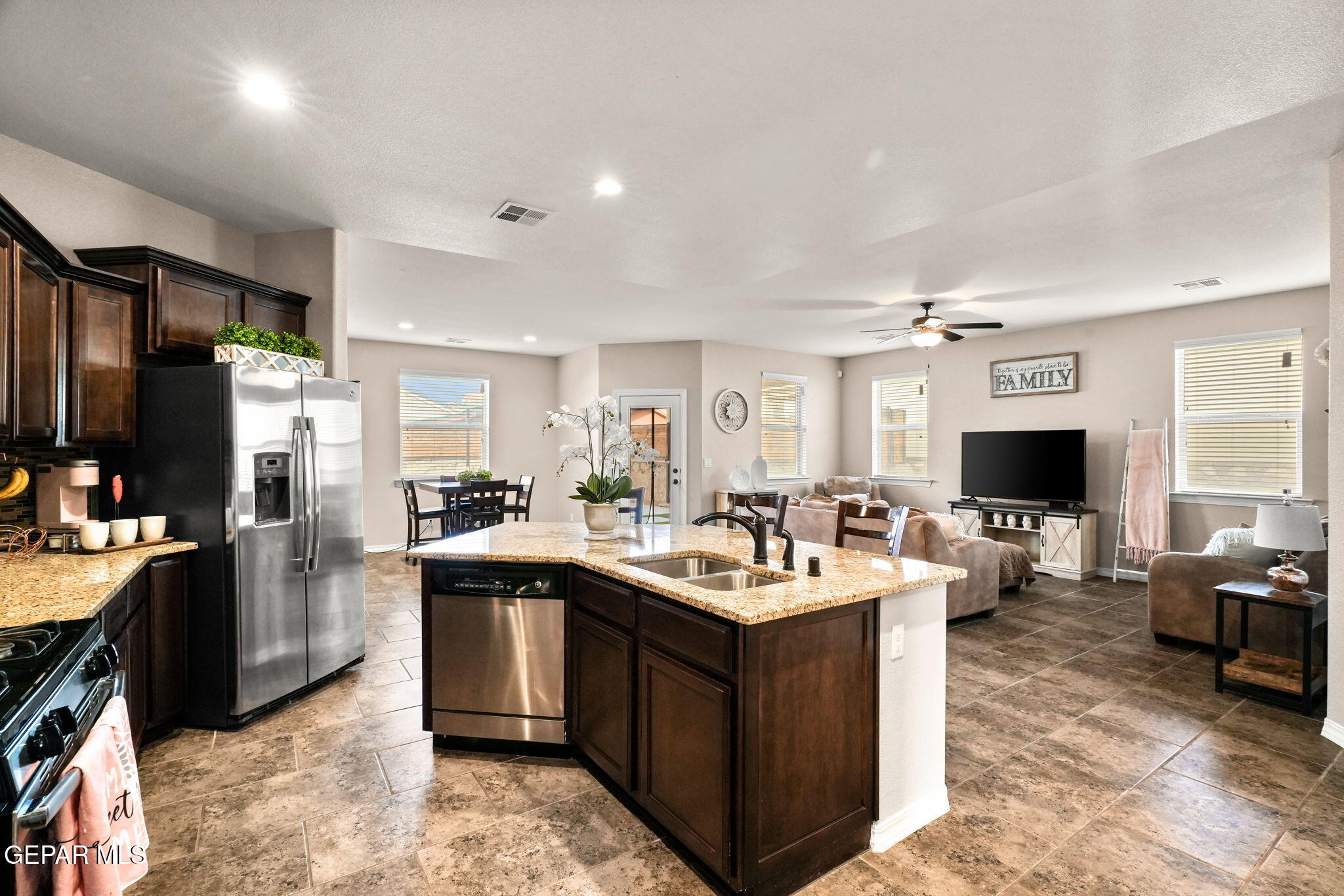 12649 Azulito El Paso, TX 79928 - Photo 19 of 53 12649 Azulito-19