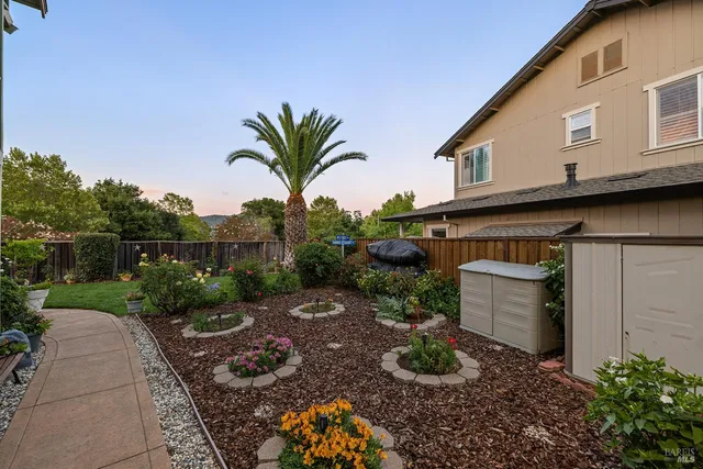$999,000 | 112 Zinfandel Court, Cloverdale, CA 95425