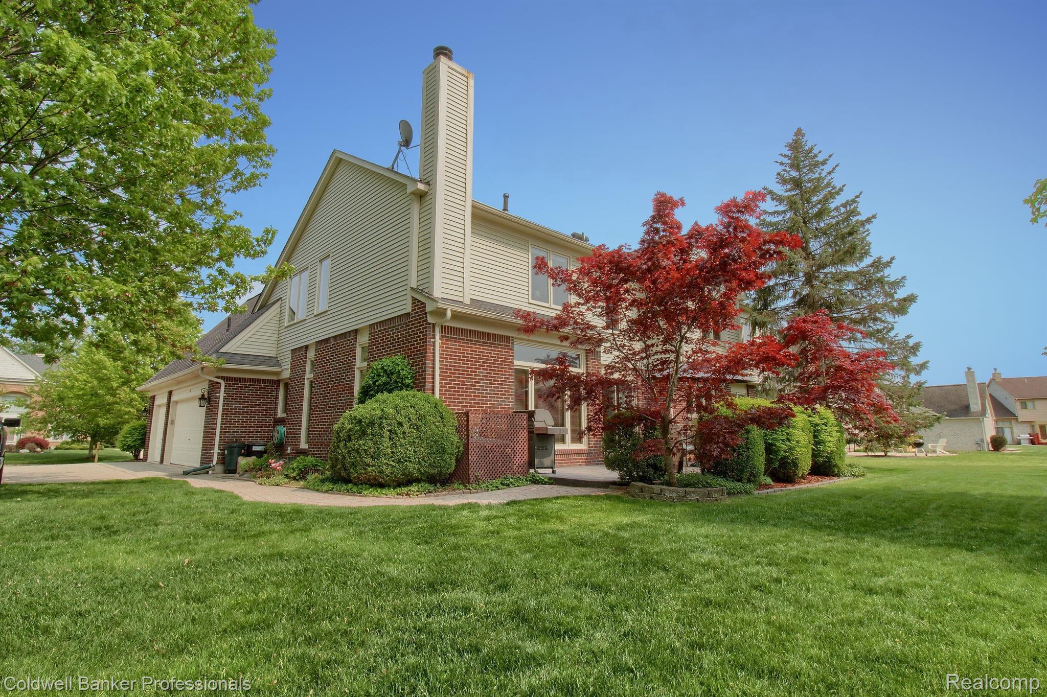 46430 Inverness Road Canton, MI 48188 - Photo 41 of 47 Well Maintained Landscaping
