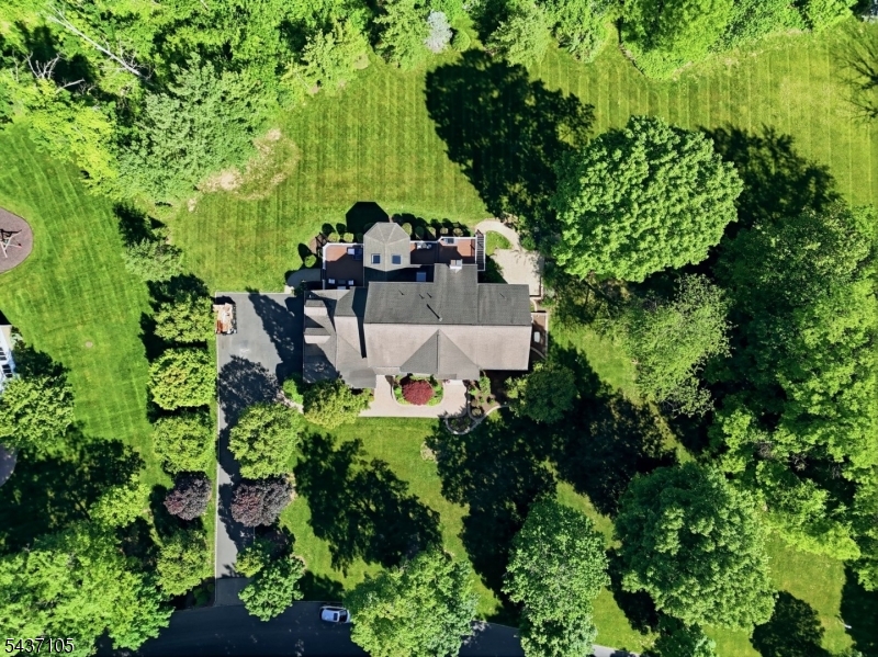 13 Hunters Trail Chester, NJ 07930 - Photo 5 of 50