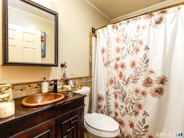 $425,000 | 54 Claremont Avenue, Wallingford, CT 06492