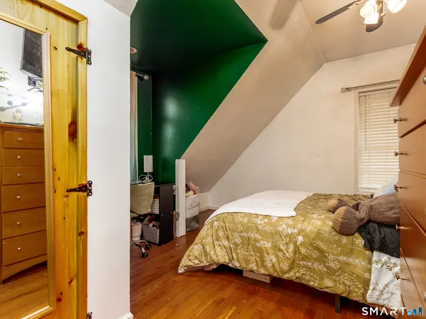 $425,000 | 54 Claremont Avenue, Wallingford, CT 06492