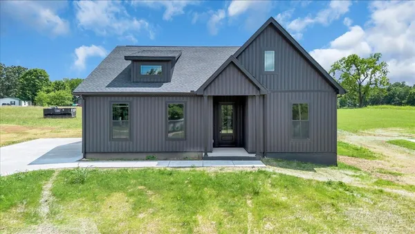 $339,999 | 1521 Smartt Station Road, Morrison, TN 37357