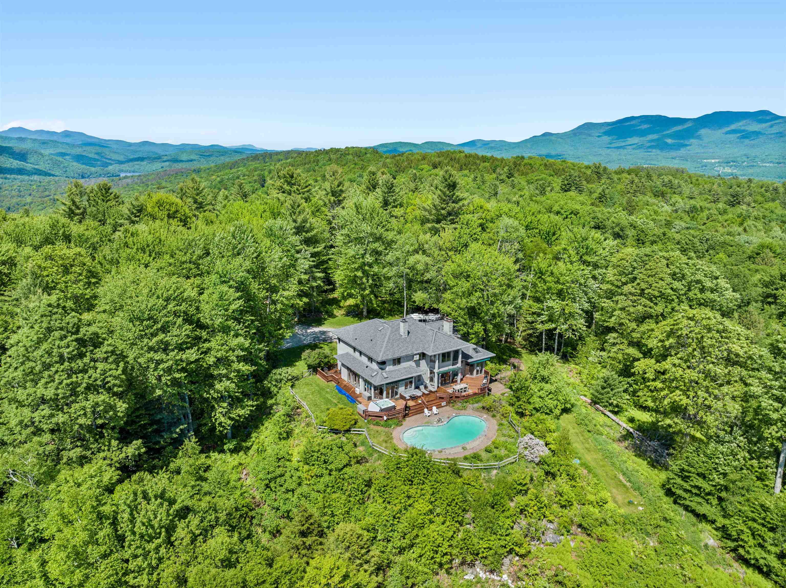 119 Pinnacle Point Waterbury, VT 05676 - Photo 7 of 60