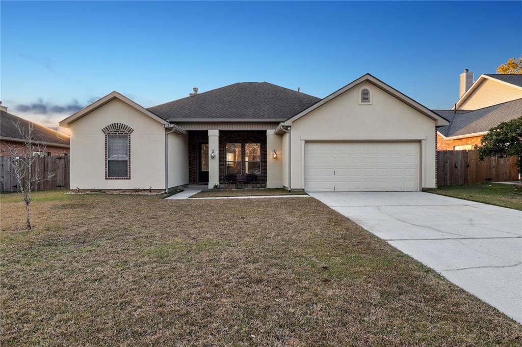 753 Simpson Way Covington, LA 70435 - Photo 2 of 28