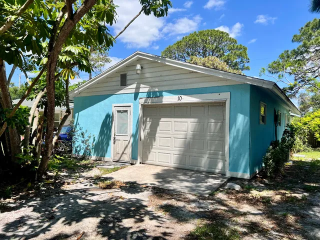 $1,650 | 3261 South US Highway 1, Unit 10, Fort Pierce, FL 34982