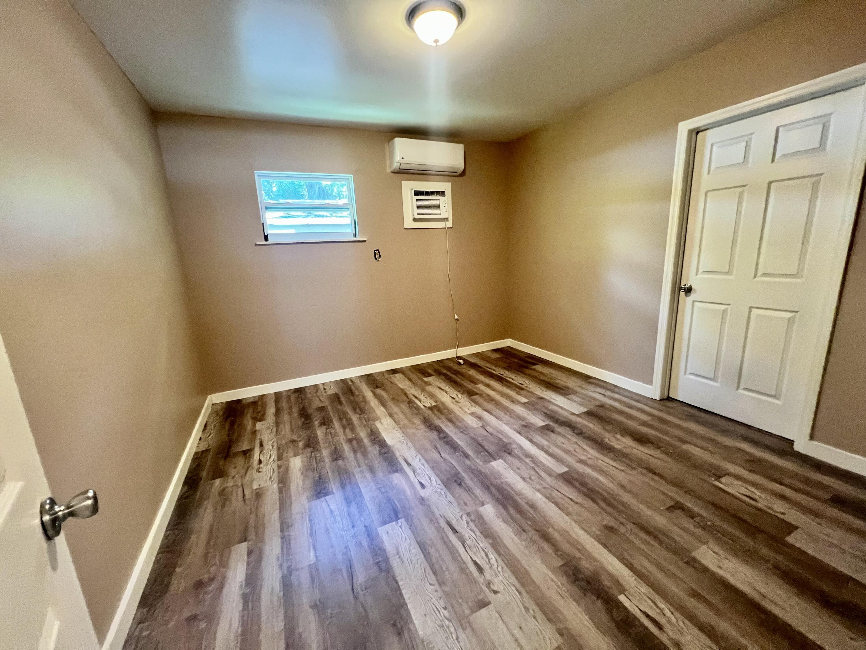 3261 South US Highway 1, Unit 10 Fort Pierce, FL 34982 - Photo 4 of 7 IMG_6495