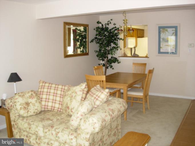 1149 Ingate Road, Unit 1149 Halethorpe, MD 21227 - Photo 4 of 14 Dining Room