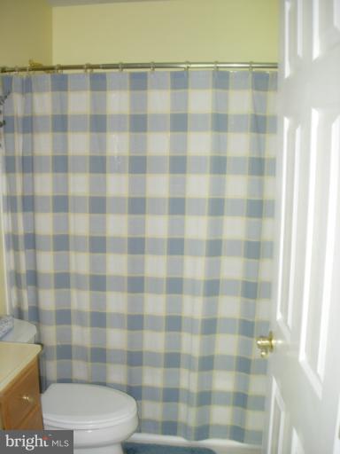 1149 Ingate Road, Unit 1149 Halethorpe, MD 21227 - Photo 5 of 14 Bath