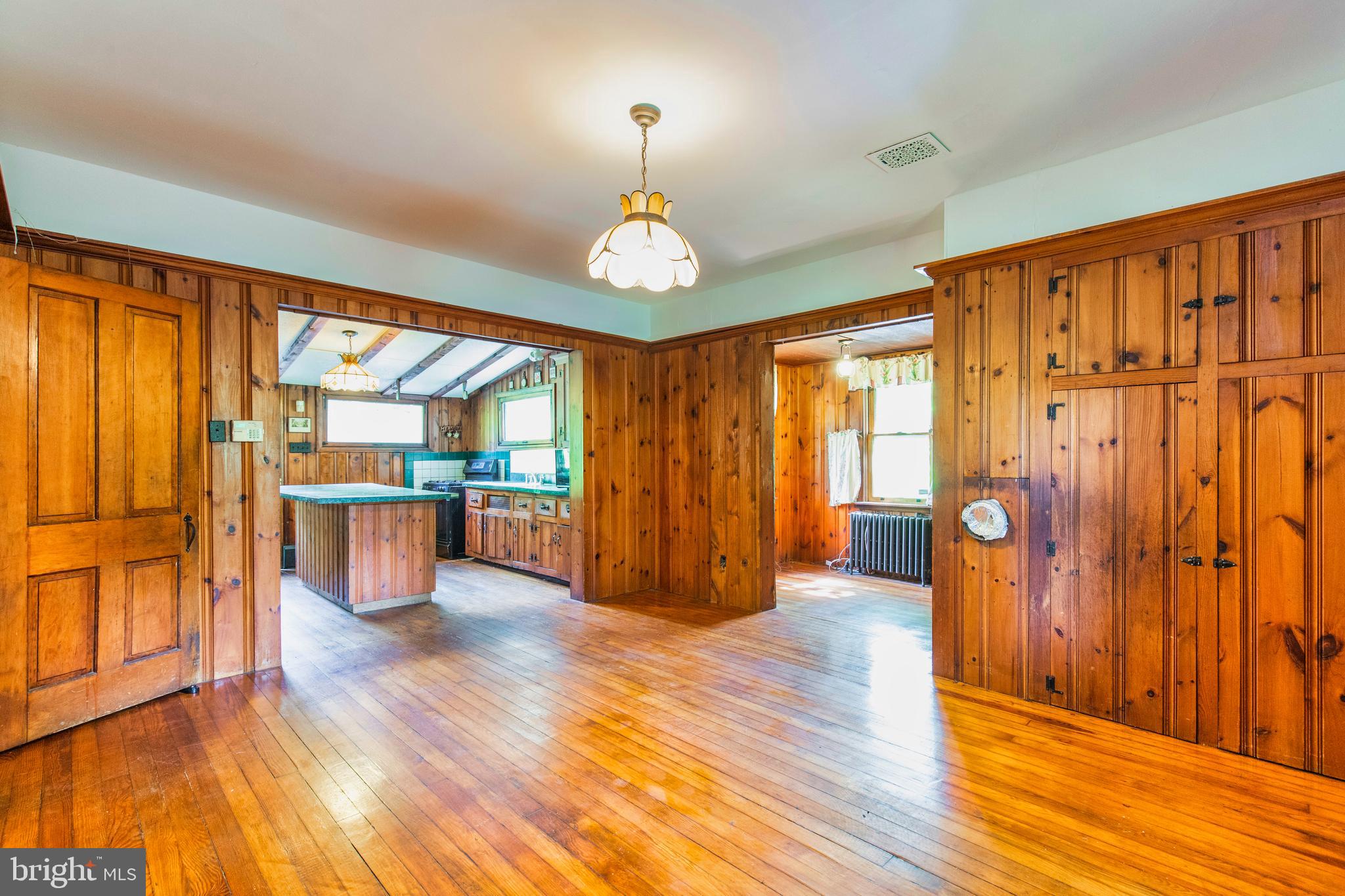 180 Berlin Road Gibbsboro, NJ 08026 - Photo 4 of 16 Gallery Image 4