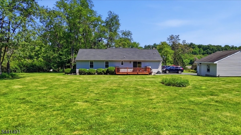 3 Countryside Road Columbia, NJ 07832 - Photo 7 of 42
