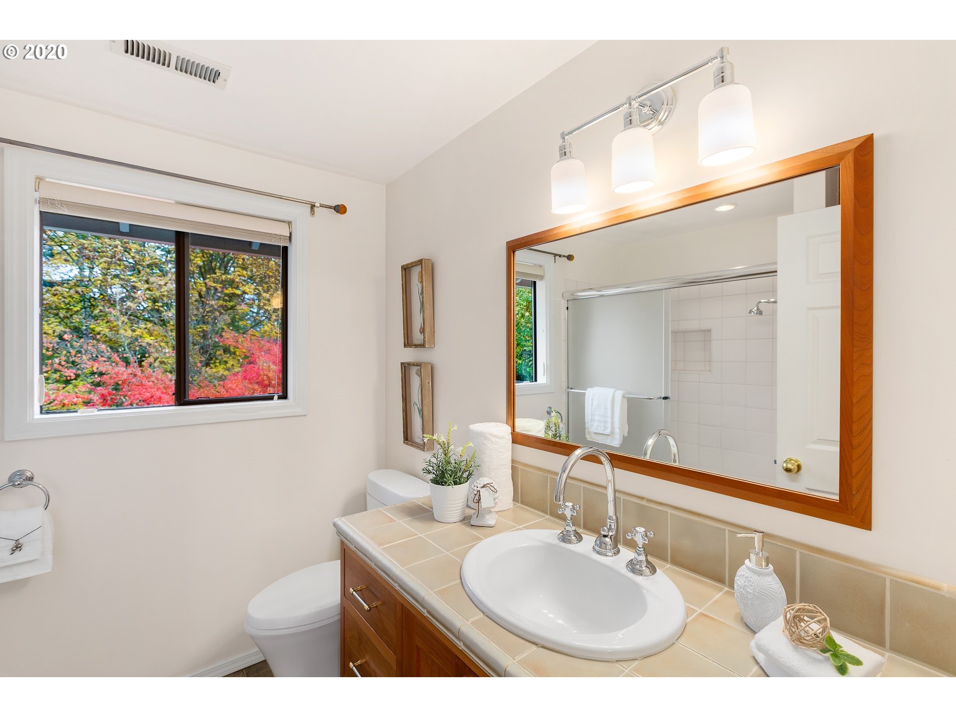 9910 Southwest Morrison Street Portland, OR 97225 - Photo 21 of 29 Gallery Image 21