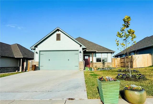 $297,500 | 417 Marble Falls Drive, Bryan, TX 77803