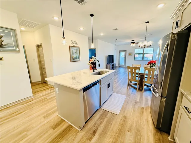 $297,500 | 417 Marble Falls Drive, Bryan, TX 77803