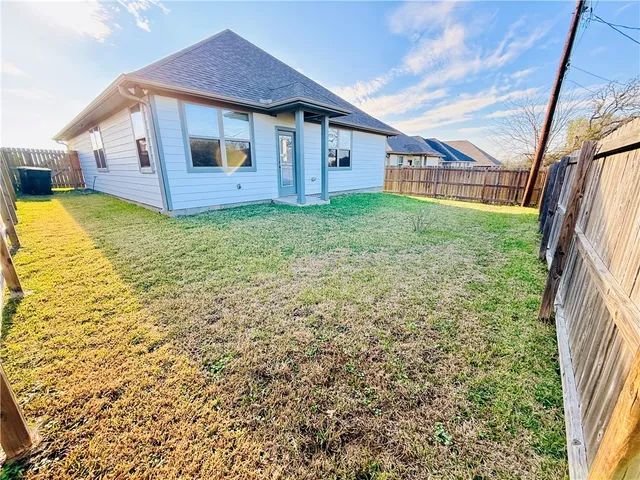 $297,500 | 417 Marble Falls Drive, Bryan, TX 77803