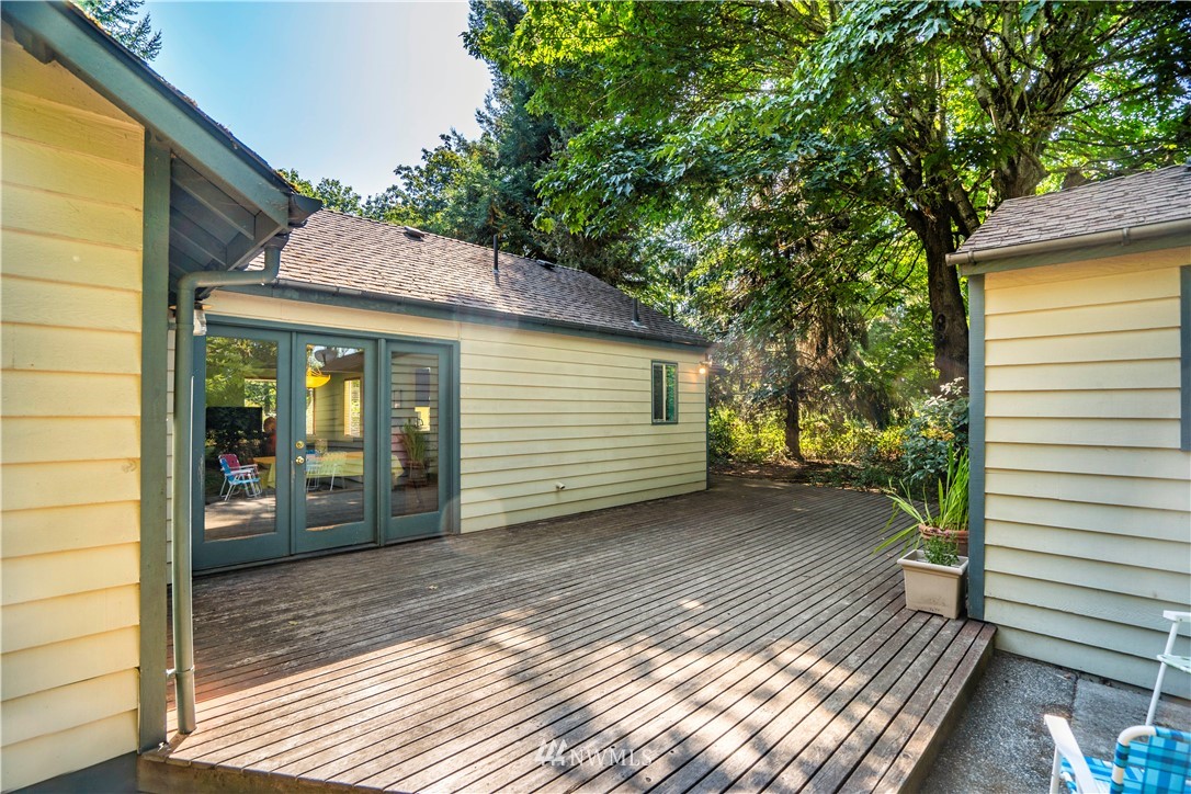 7136 Southwest Point Robinson Road Vashon, WA 98070 - Photo 15 of 24 Gallery Image 15