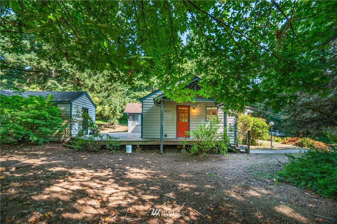 7136 Southwest Point Robinson Road Vashon, WA 98070 - Photo 21 of 24 Gallery Image 21