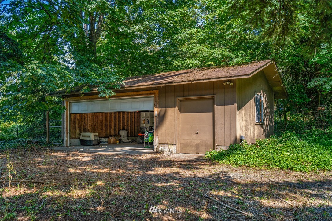 7136 Southwest Point Robinson Road Vashon, WA 98070 - Photo 22 of 24 Gallery Image 22