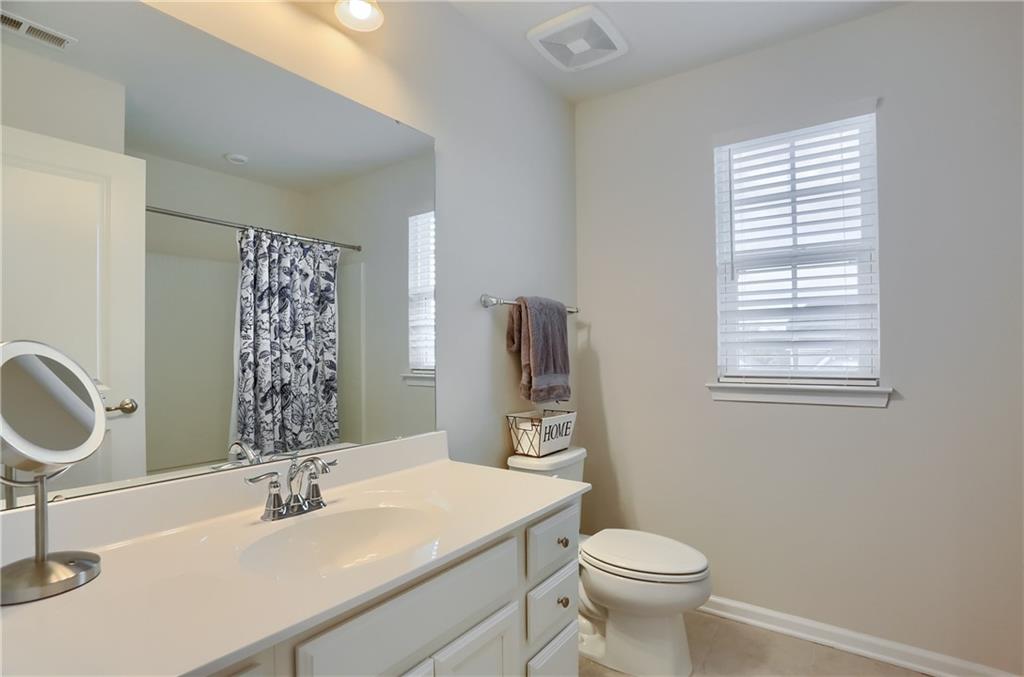 153 Piatt Estates Drive Washington, PA 15301 - Photo 29 of 50 Generously sized hall full bath