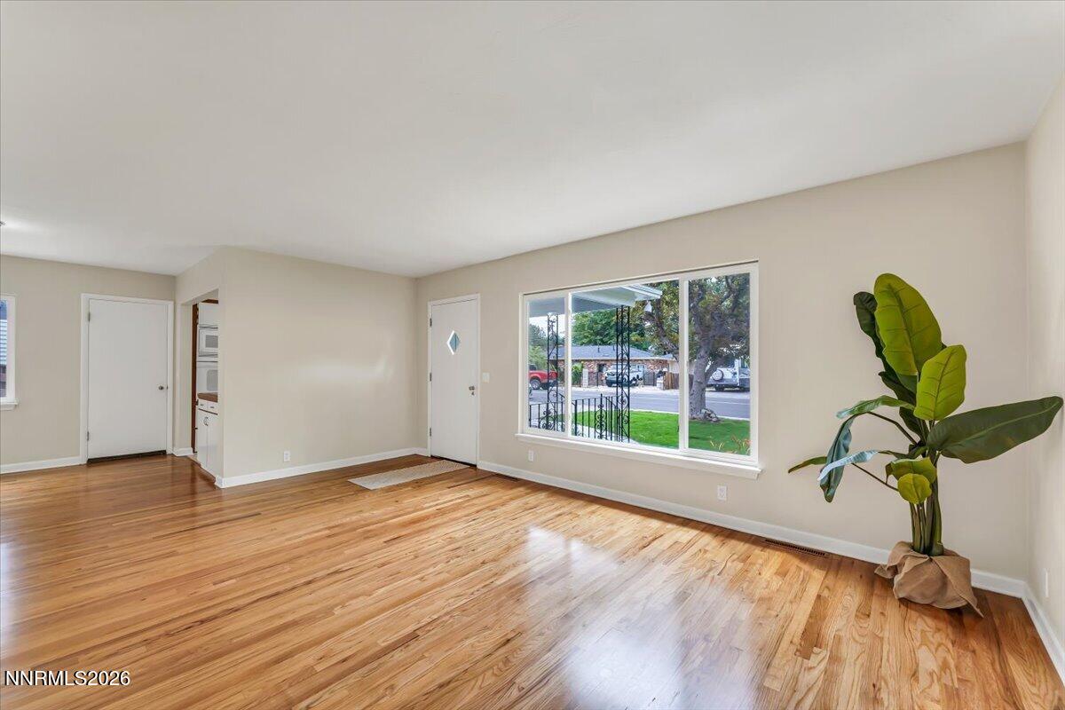2485 Riviera Street Reno, NV 89509 - Photo 10 of 56 08-2485 Riviera St Reno NV 89509 (8 of 5