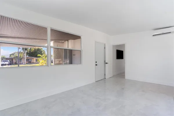 $2,800 | 4041 Northeast 15th Terrace, Pompano Beach, FL 33064