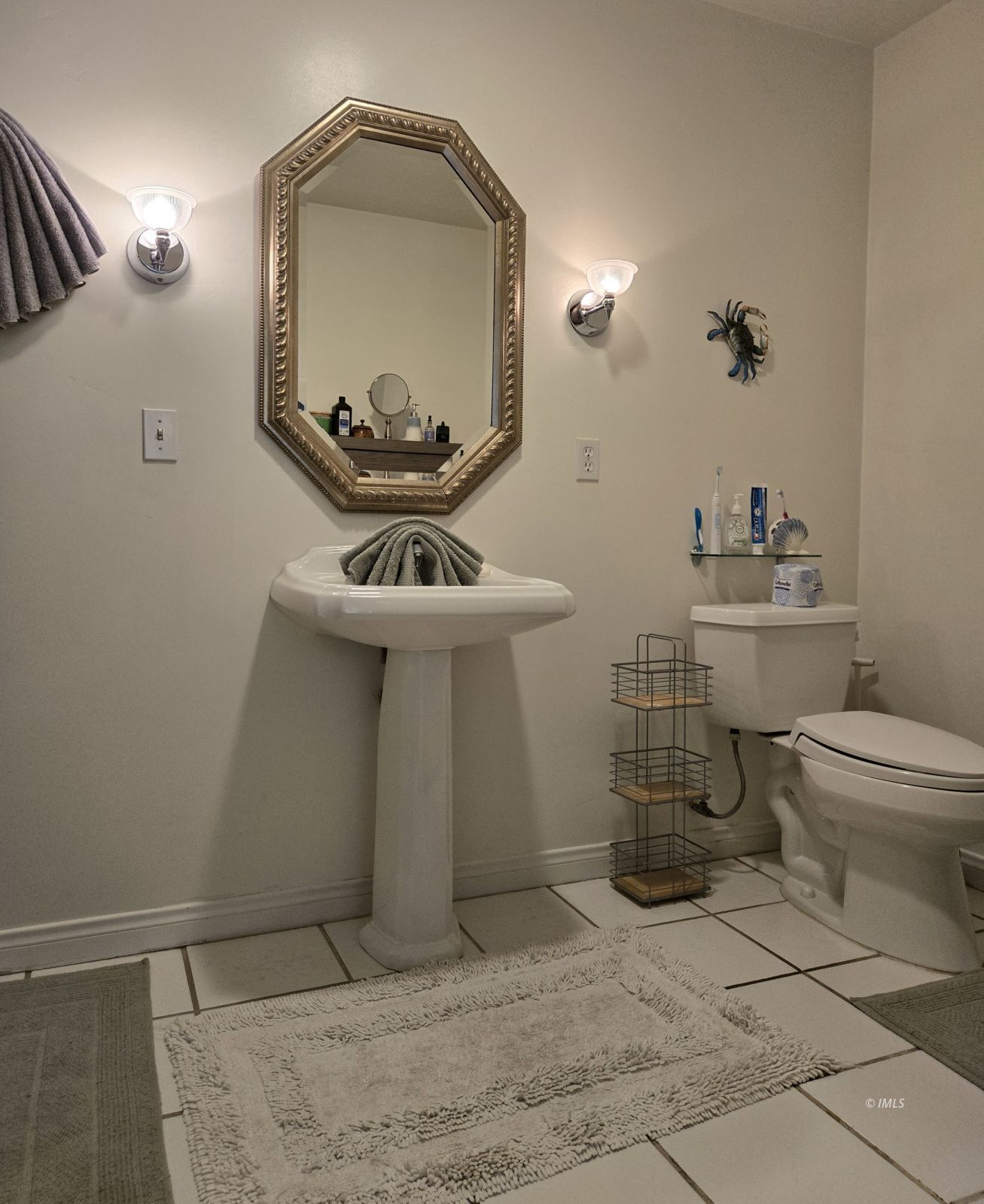 1443 Shelly Creek Road Bishop, CA 93514 - Photo 13 of 19 Bathroom