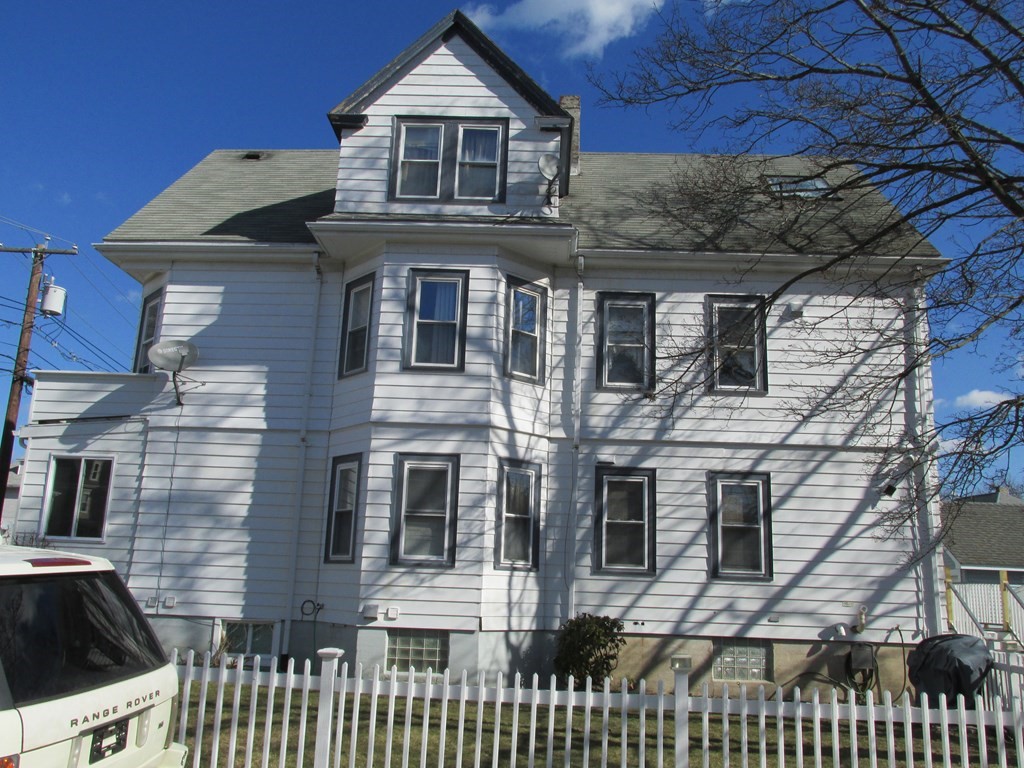 113-115 Merrymount Road Quincy, MA 02169 - Photo 4 of 29 Gallery Image 4