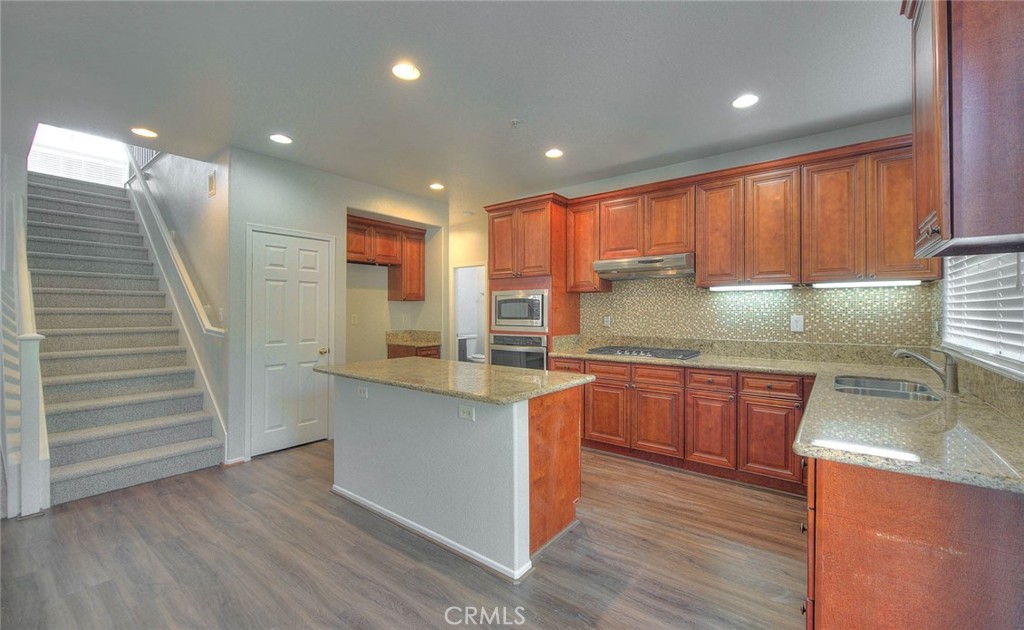 5732 Ridgemark Place Fontana, CA 92336 - Photo 18 of 31 Gallery Image 18