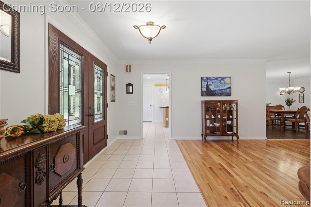 5048 Tree Hill Road Grand Blanc, MI 48439 - Photo 9 of 60